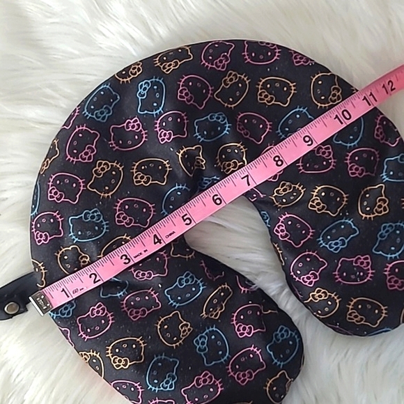 Hello Kitty Black All Over Print Travel Vacation Airline Comfort Neck Pillow - Picture 9 of 10